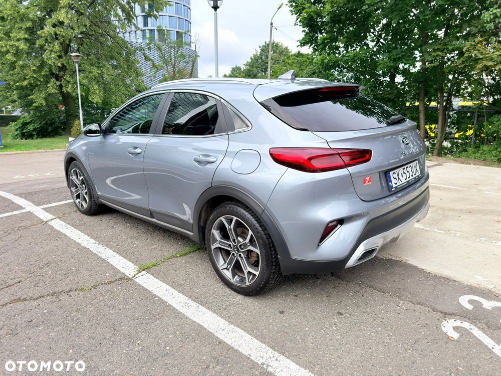 Kia XCeed 1.5 T-GDI M - 4