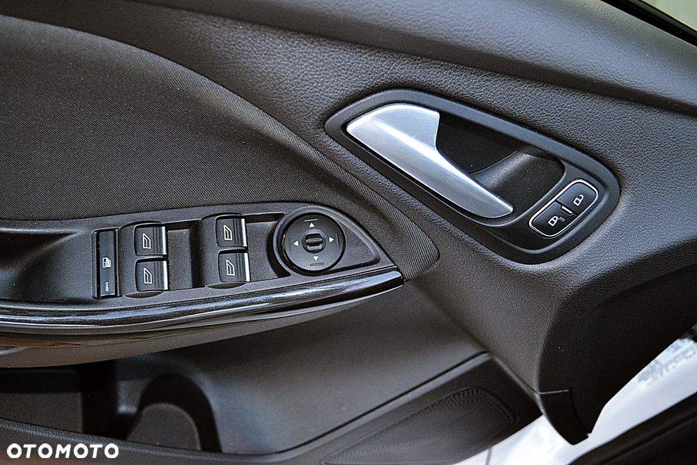 Ford Focus - 26