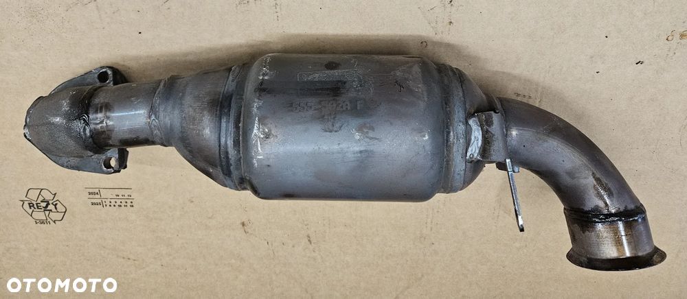 Peugeot 207 308 3008 Citroen C4 DS4 1.6 16V THP katalizator - 1