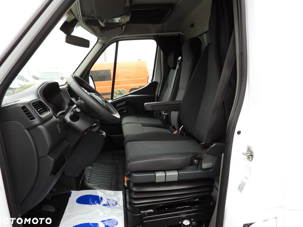 Renault MASTER PLANDEKA 10 PALET WEBASTO TEMPOMAT PNEUMATYKA KLIMATYZACJA  165KM - 28