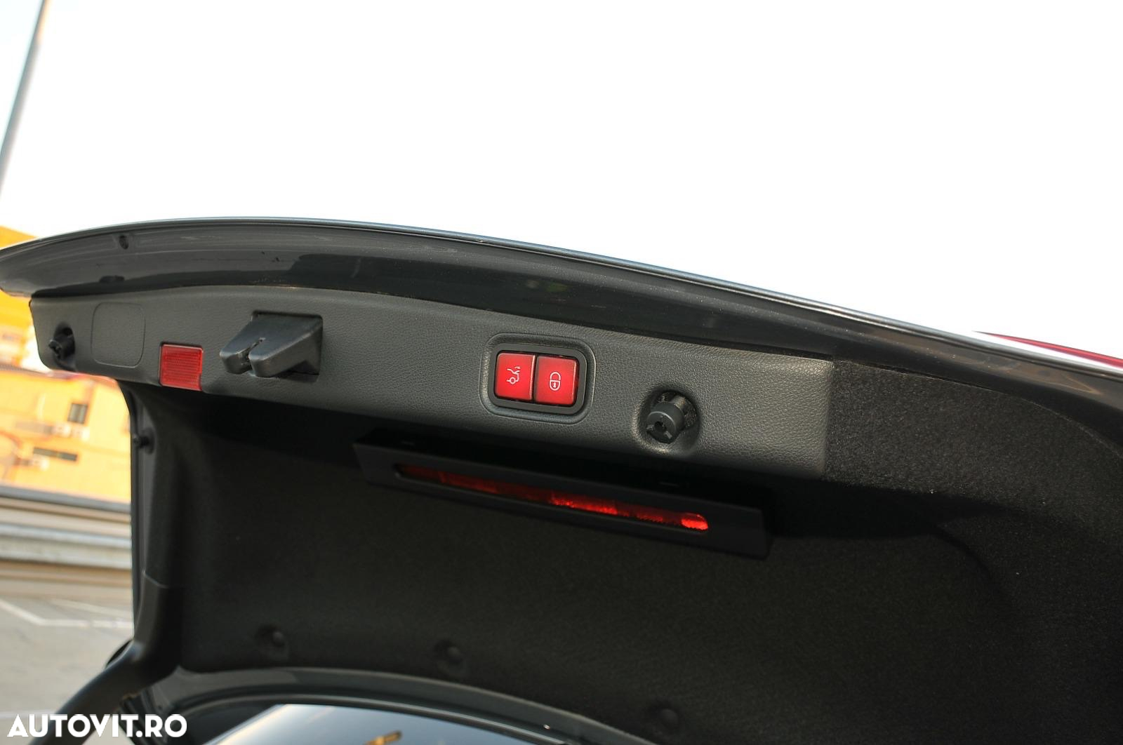 Mercedes-Benz E 200 MHEV T-Modell 4MATIC Aut. - 25