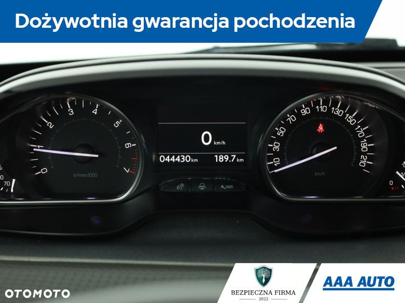 Peugeot 2008 - 9