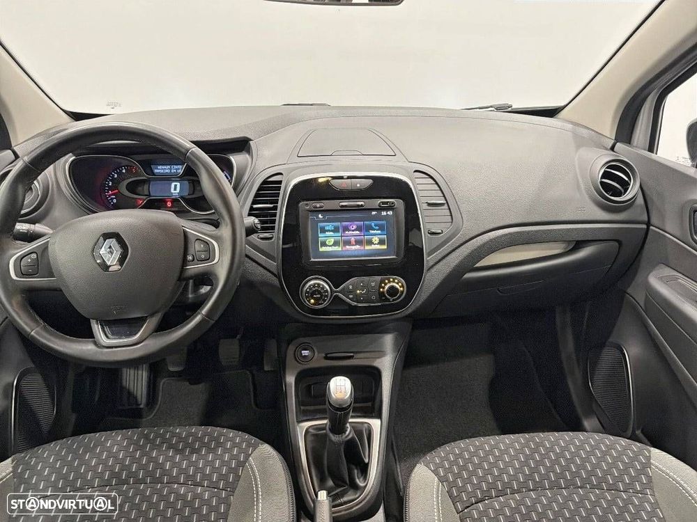 Renault Captur 1.5 dCi Exclusive XMOD — fotografia 8
