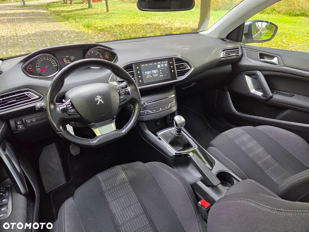 Peugeot 308 1.6 BlueHDi Business Line S&S - 16