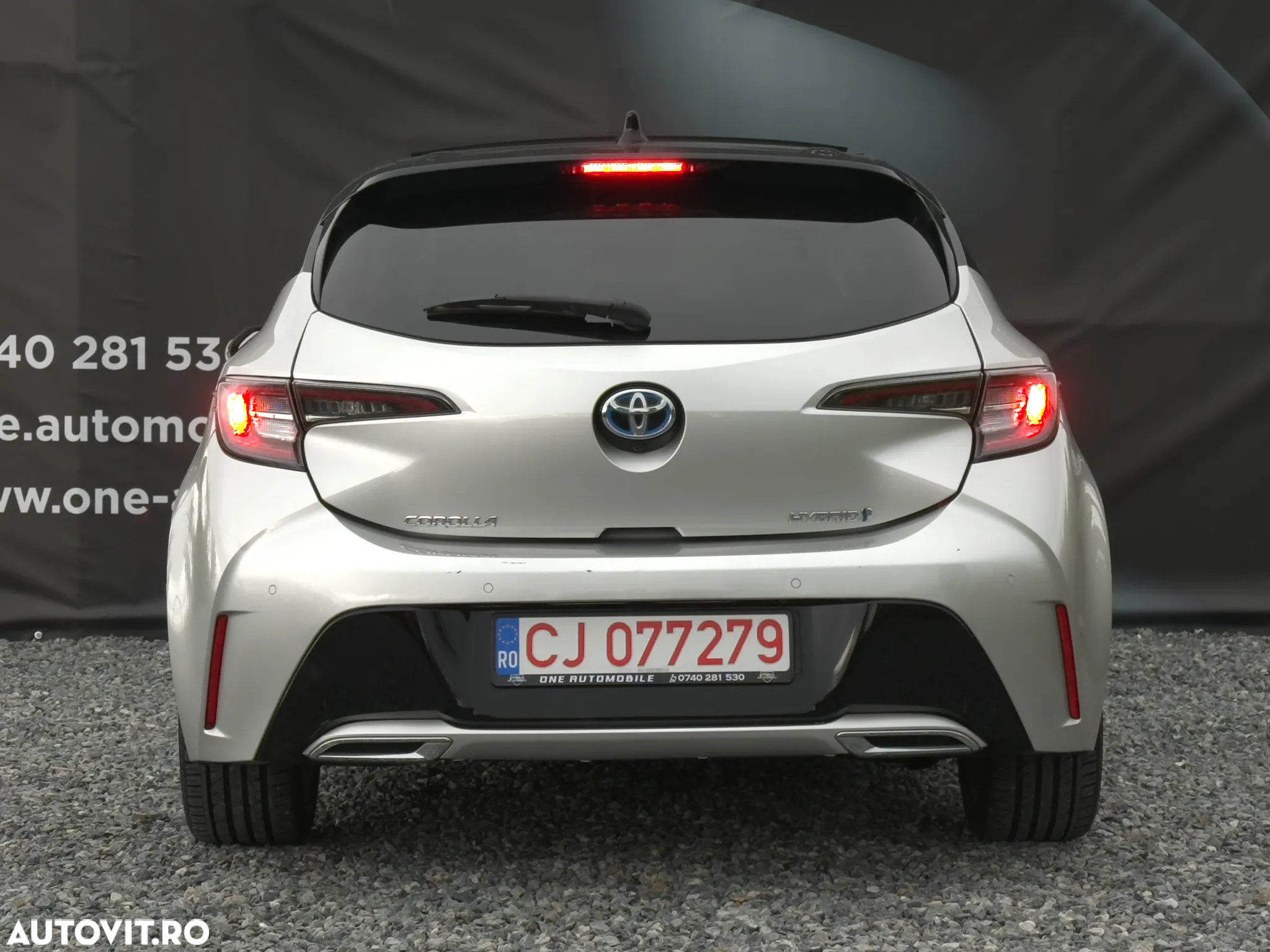 Toyota Corolla 2.0 HSD Exclusive Plus Bi-tone - 10