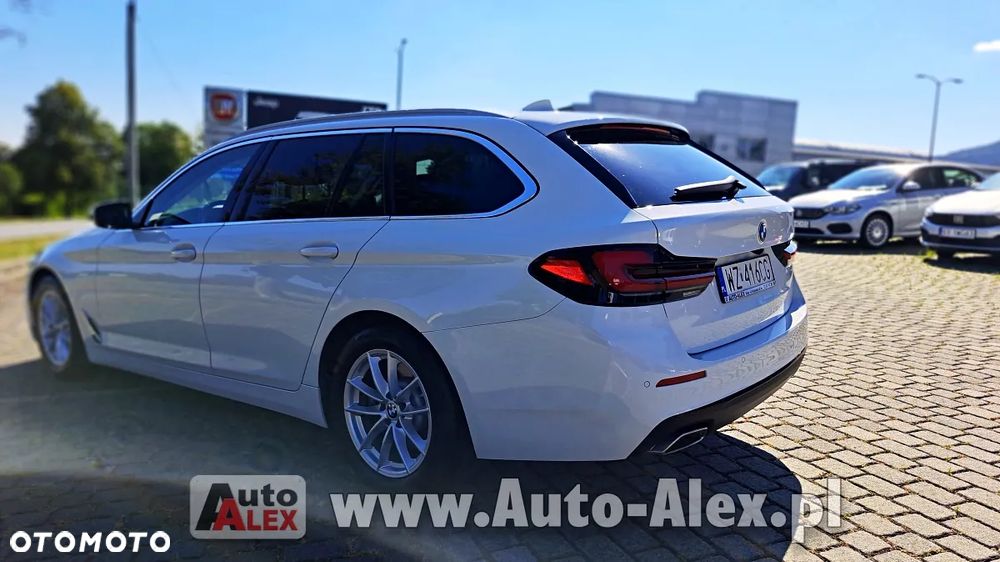 BMW Seria 5 518d - 12
