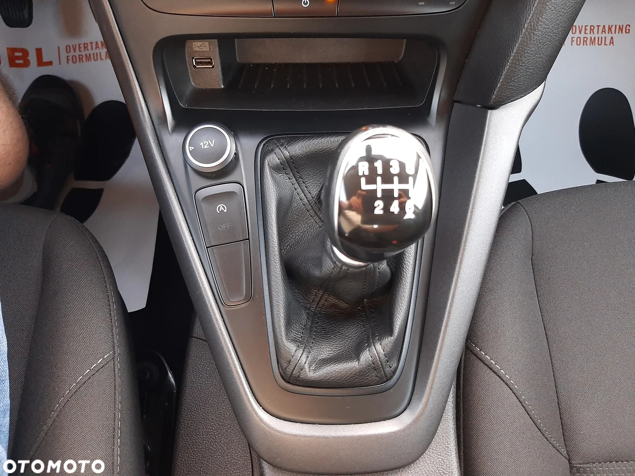 Ford Focus 1.5 EcoBlue Titanium - 25