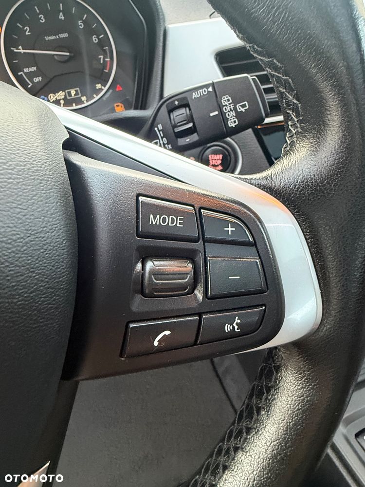 BMW X1 sDrive18i Sport Line - 24