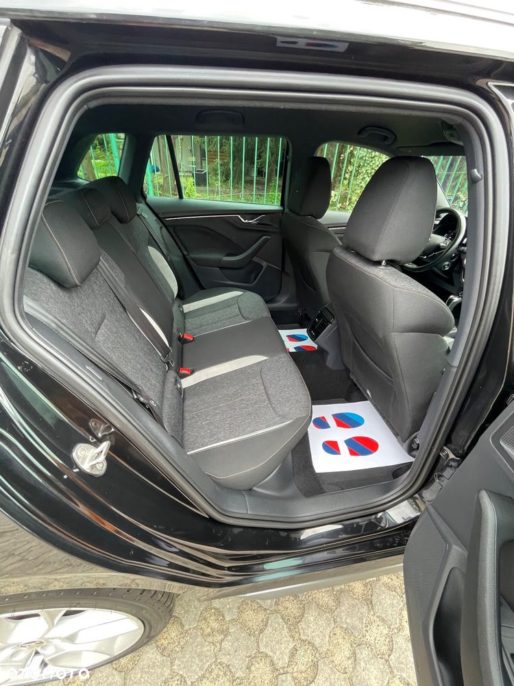 Skoda Kamiq 1.5 TSI DSG Selection - 24