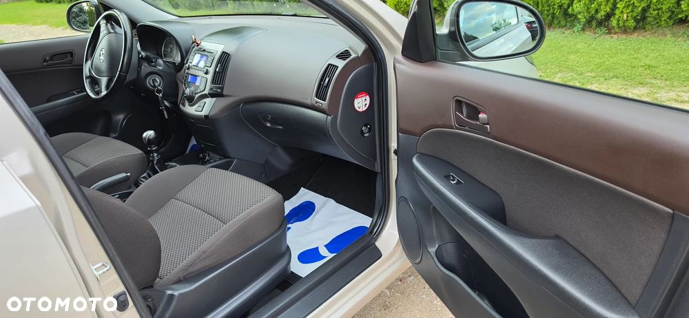 Hyundai i30 - 12