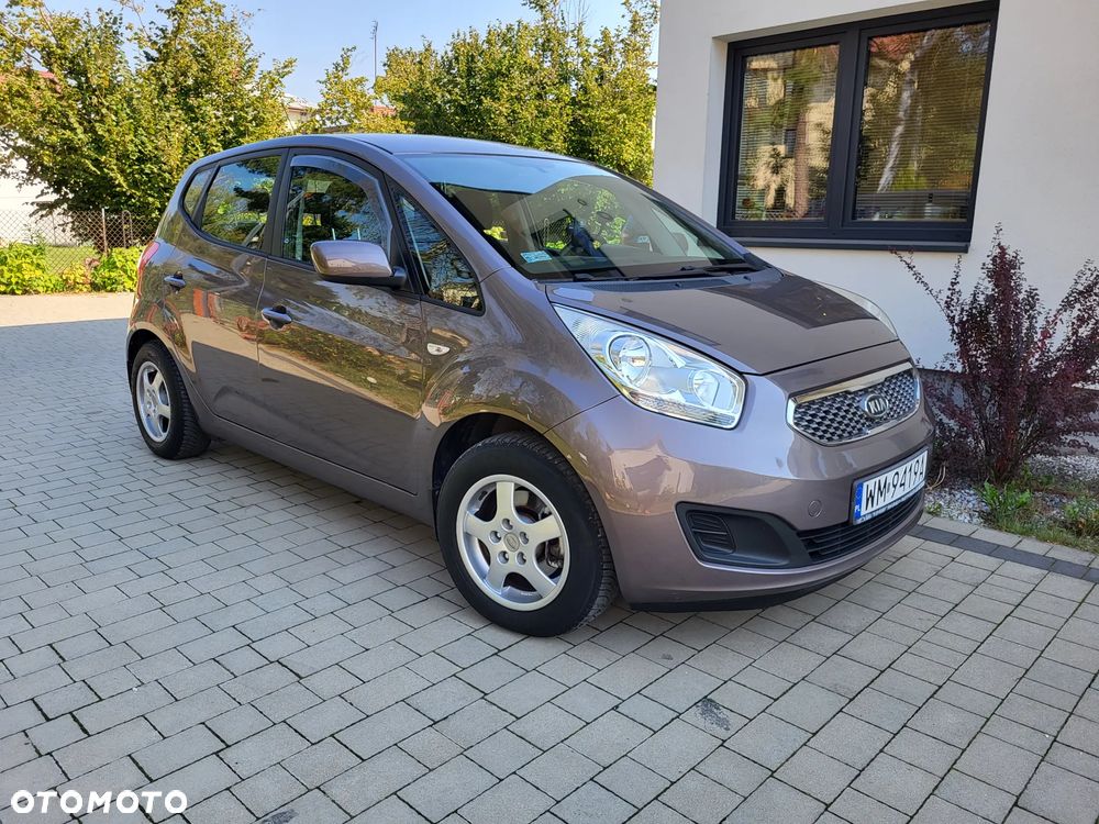 Kia Venga 1.6 L - 2