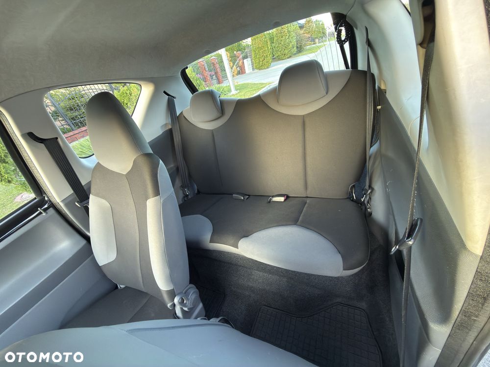 Peugeot 107 - 6