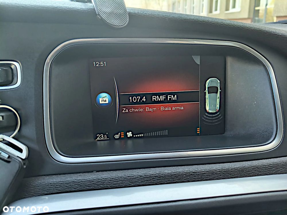 Volvo V40 D2 Kinetic - 19