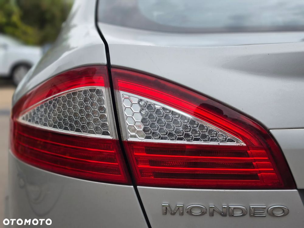 Ford Mondeo - 8