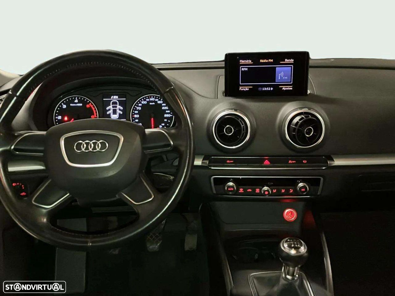 Audi A3 Sportback 1.6 TDI Advance - 9