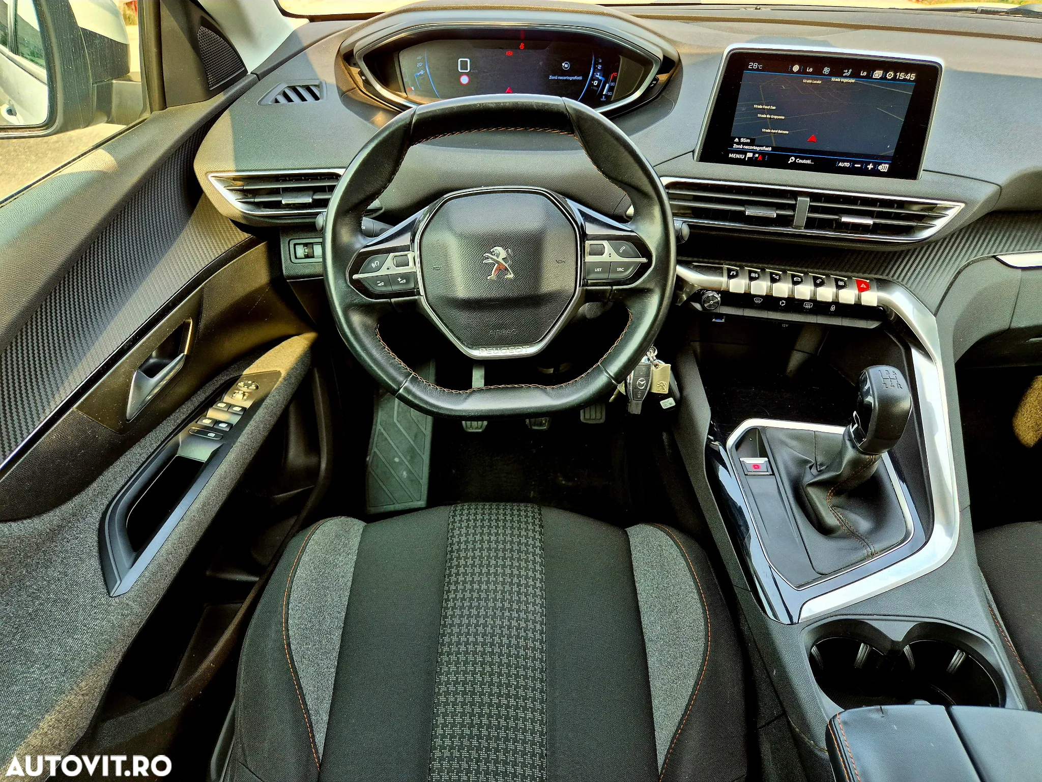 Peugeot 5008 1.6 BlueHDI Active - 13
