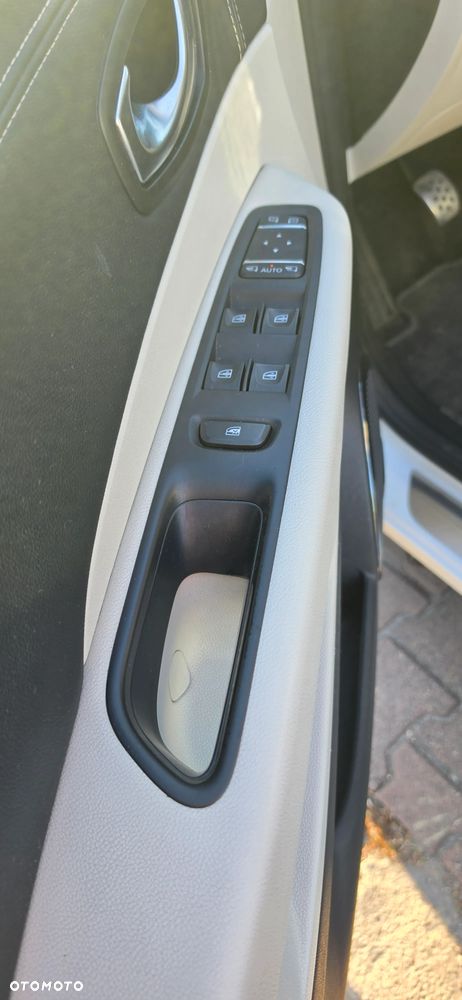 Renault Captur 1.2 Energy TCe Initiale Paris - 9