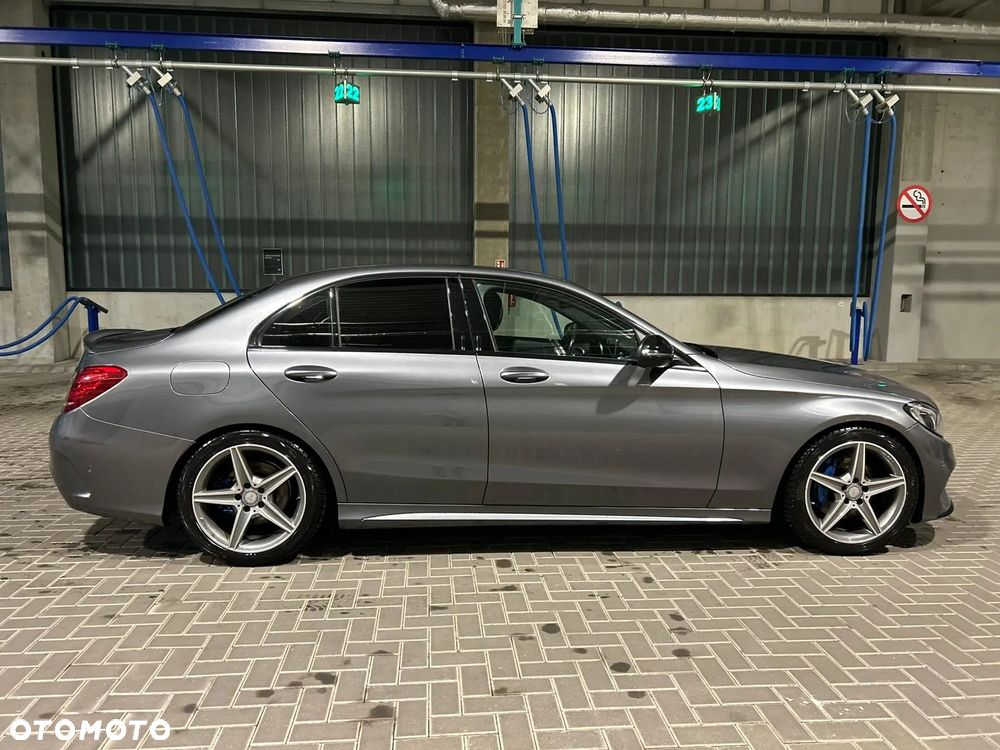 Mercedes-Benz Klasa C 180 7G-TRONIC AMG Line - 18