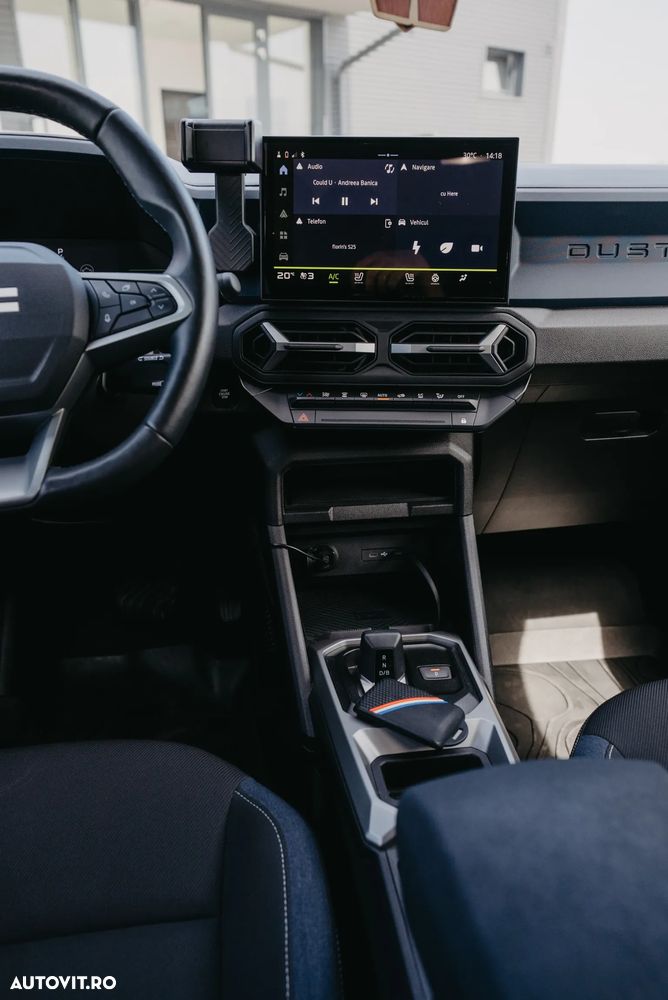 Dacia Duster HEV 140 Journey - 12