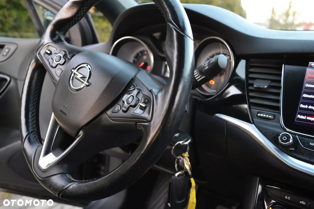 Opel Astra 1.4 Turbo Innovation - 33