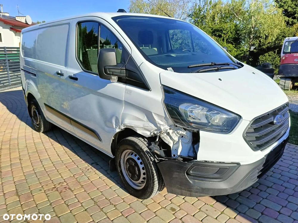 Ford TRANSIT CUSTOM - 9