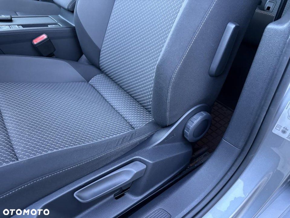 Volkswagen Passat - 20