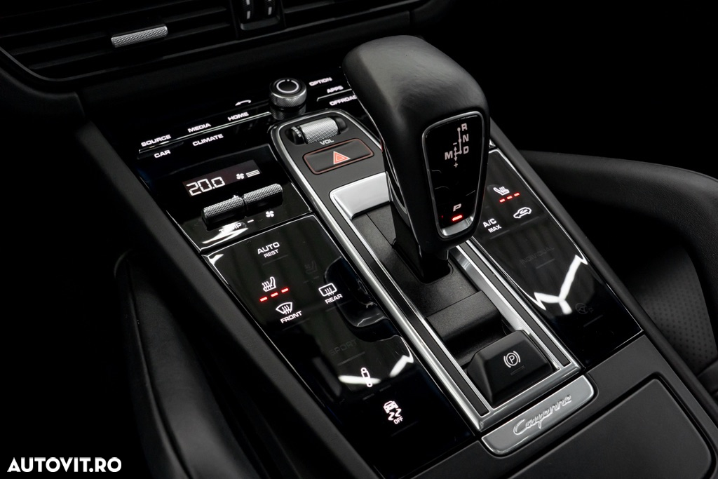 Porsche Cayenne Coupe Standard - 37