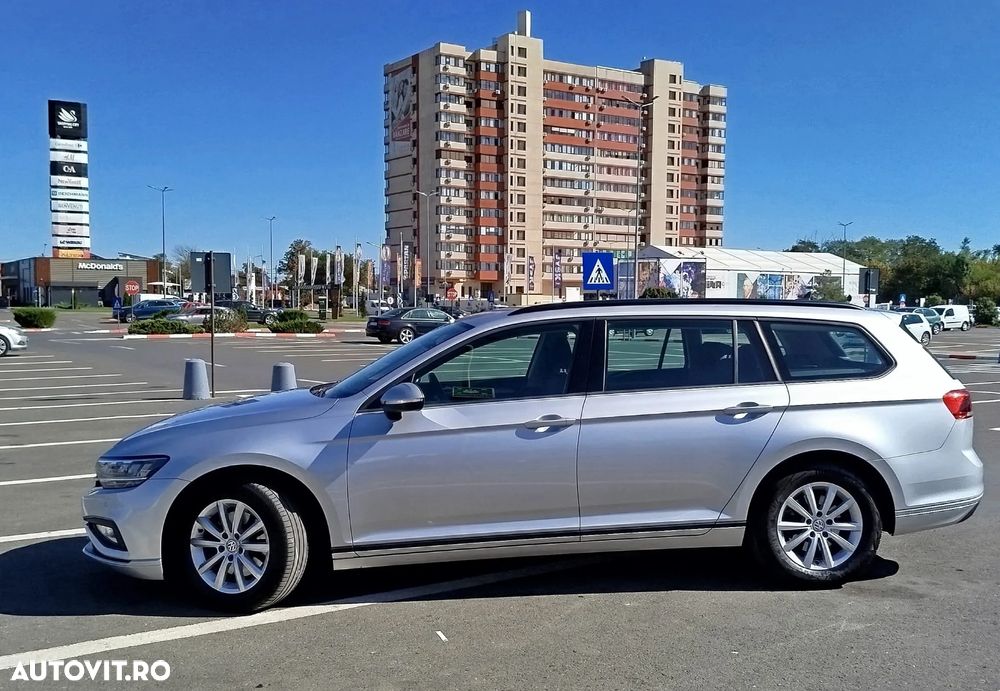 Volkswagen Passat - 4