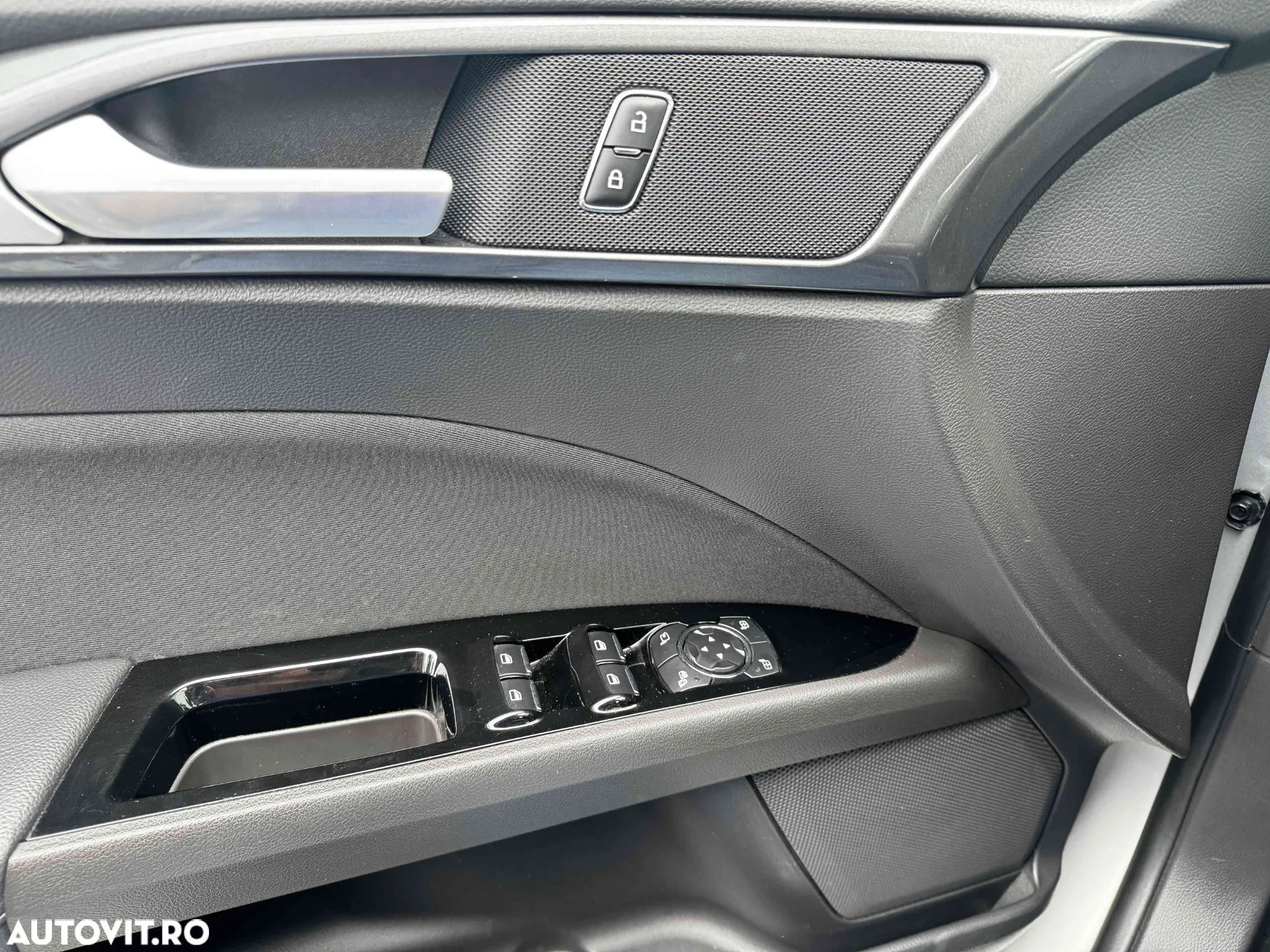 Ford Mondeo - 9