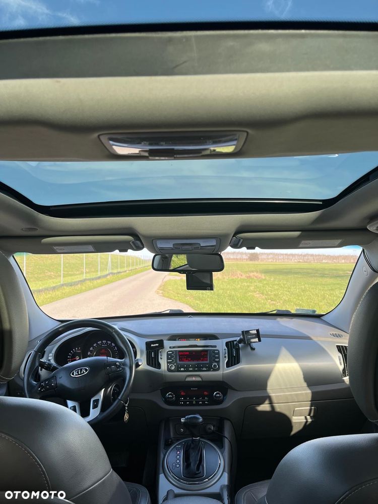 Kia Sportage 2.0 L - 5