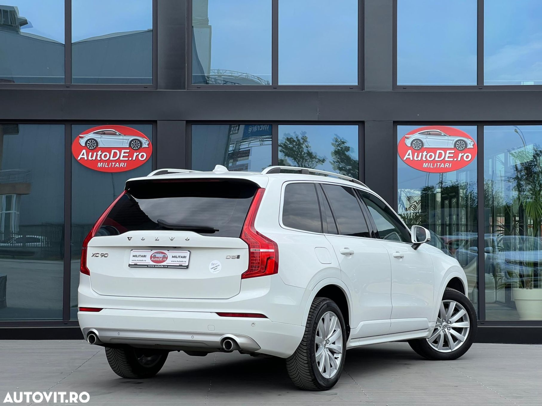 Volvo XC 90 - 4
