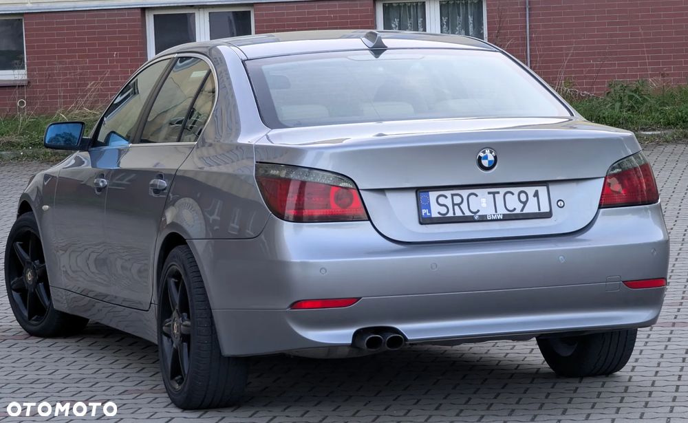 BMW Seria 5 520i Touring Edition Sport - 2