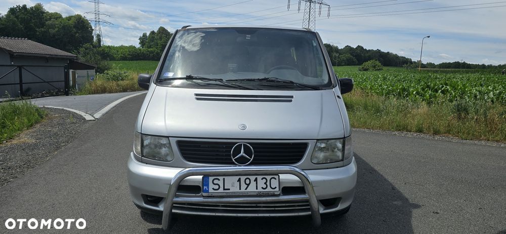 Mercedes-Benz Klasa V - 2