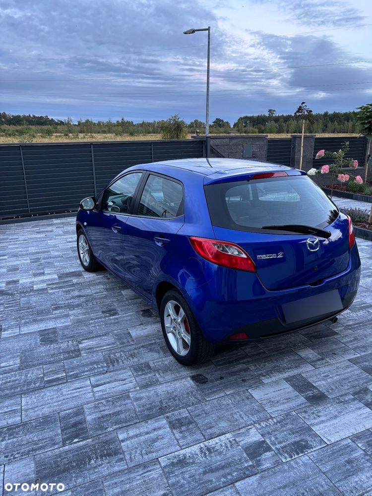 Mazda 2 - 5