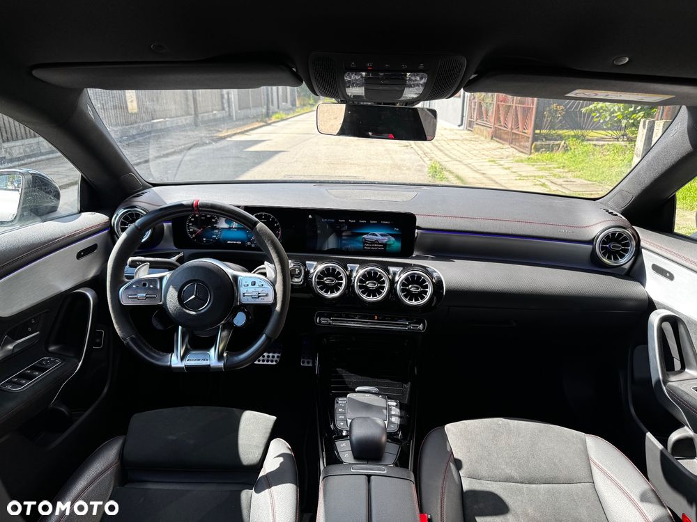 Mercedes-Benz CLA - 9
