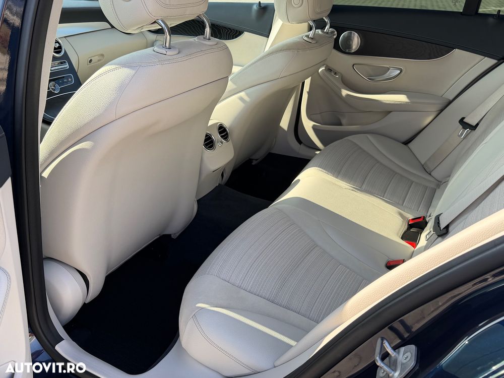 Mercedes-Benz C 250 d 4Matic 9G-TRONIC Exclusive - 11