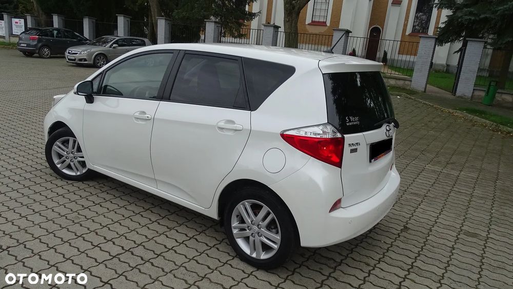 Toyota Verso S - 4