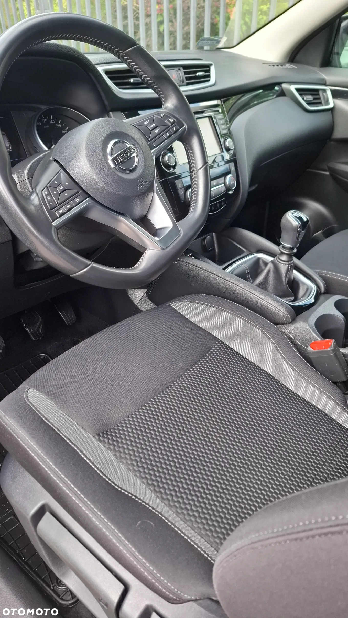 Nissan Qashqai 1.3 DIG-T Acenta - 22