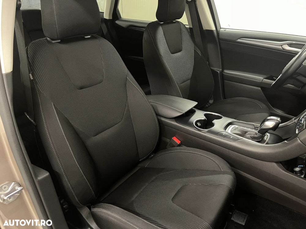 Ford Mondeo 2.0 HEV Titanium - 9