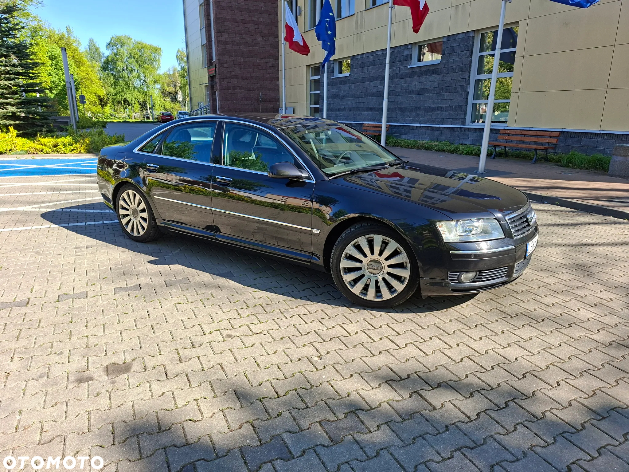 Audi A8 4.2 Quattro - 5