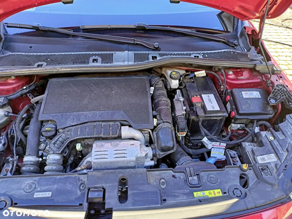 Opel Corsa 1.2 Elegance S&S - 2