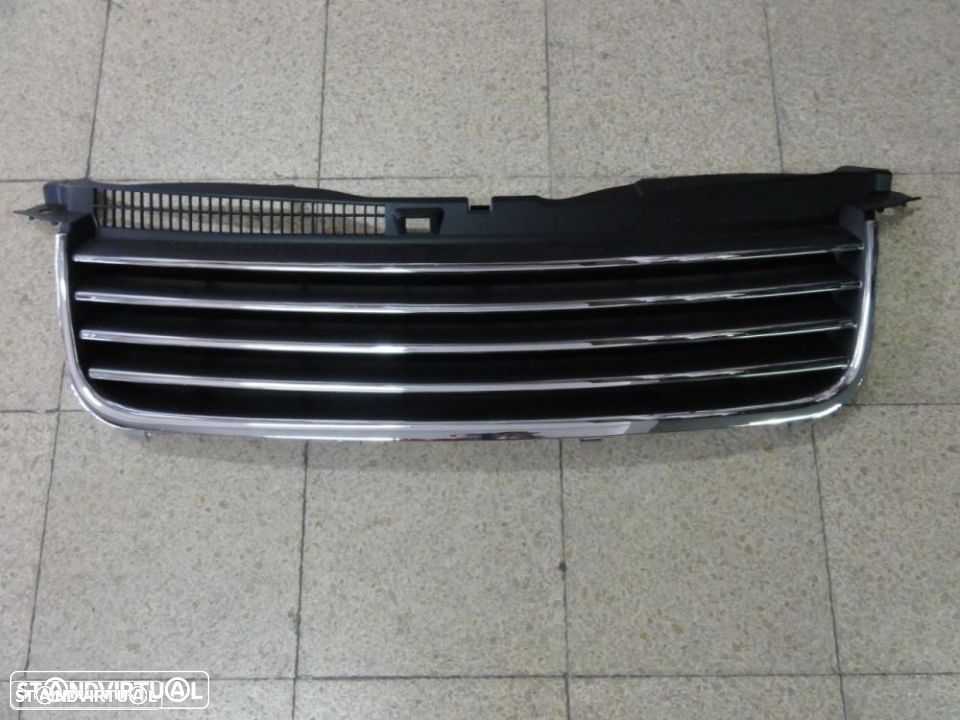 Grelha frontal sem símbolo cromada e preto para VW Passat 3BG 2000-2005 em plástico ABS - 1