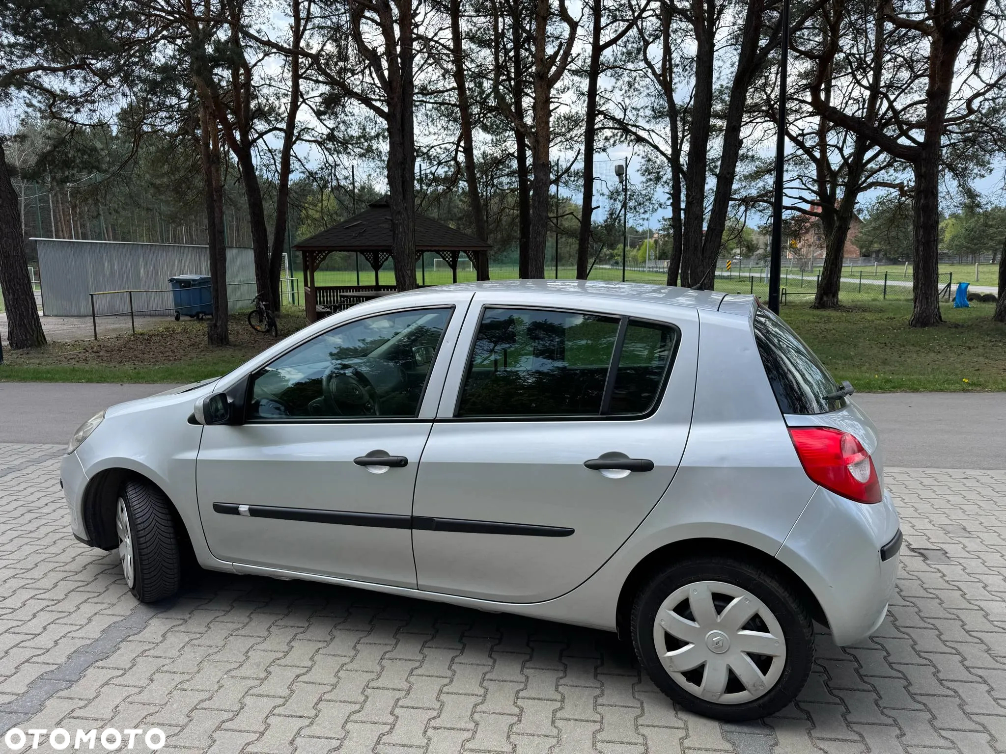 Renault Clio 1.2 16V Confort Privilege - 5
