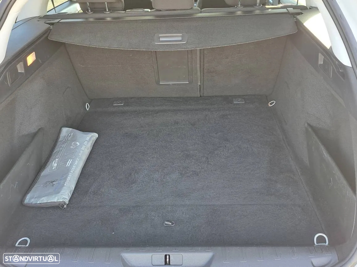 Peugeot 308 SW 1.6 BlueHDi Style - 47
