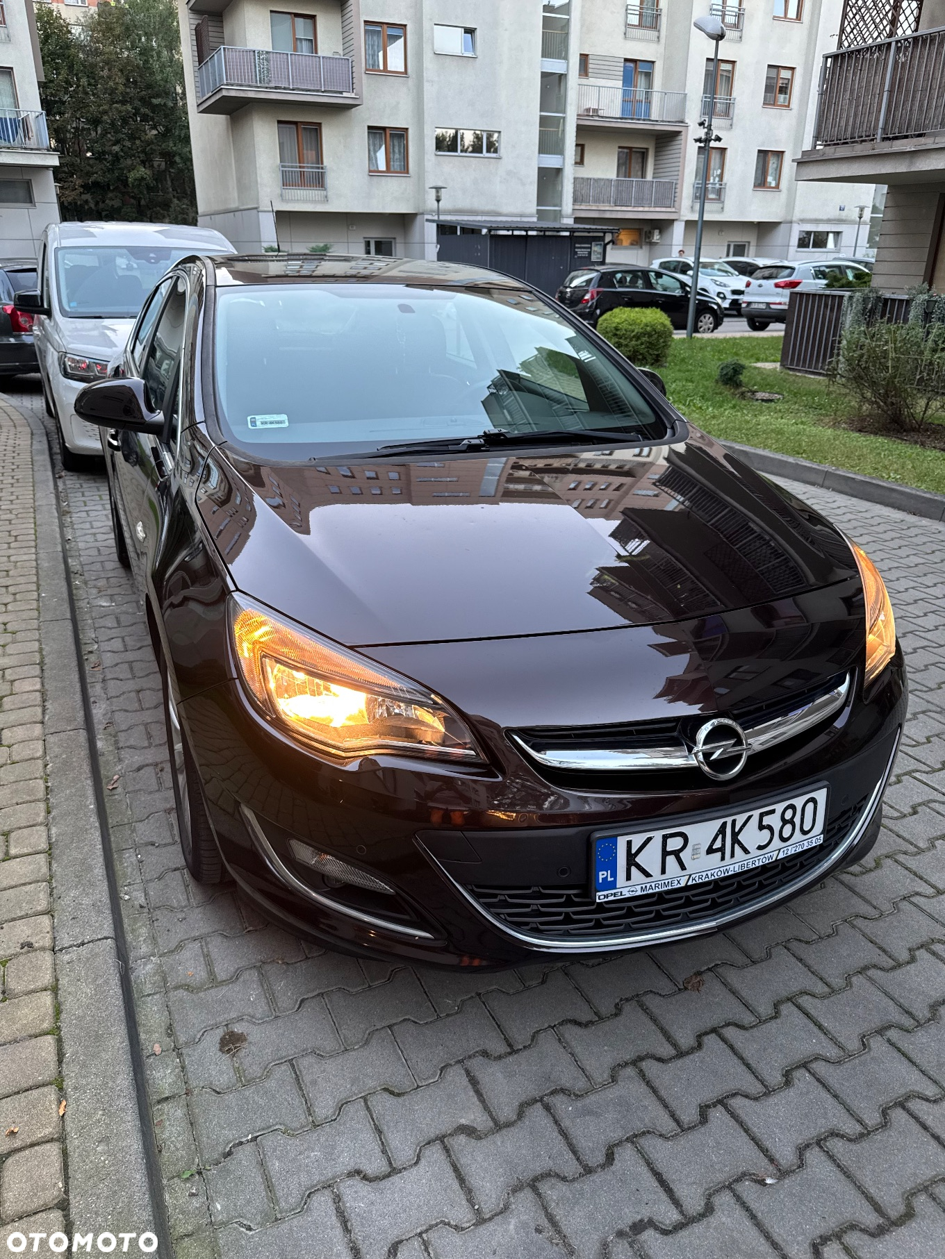 Opel Astra IV 1.4 T Cosmo - 3