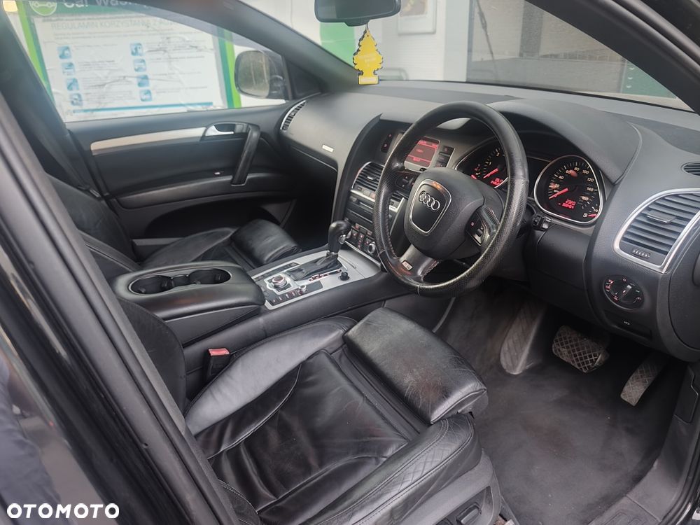 Audi Q7 - 8