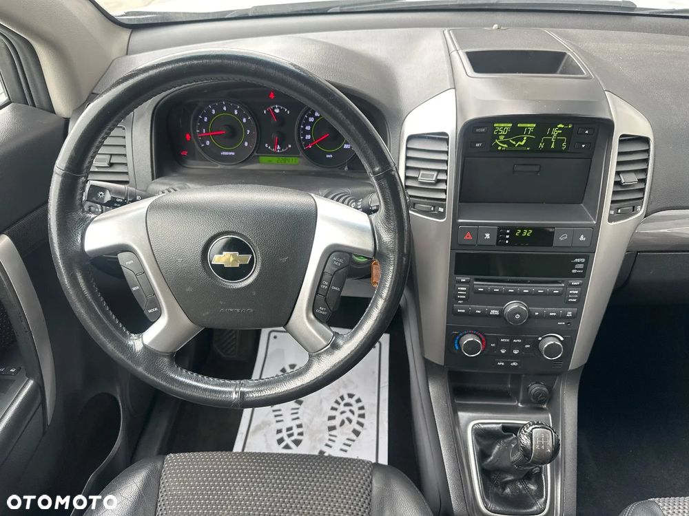 Chevrolet Captiva - 17