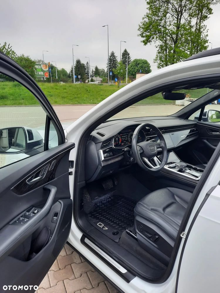 Audi Q7 55 TFSI mHEV Quattro Tiptr - 33