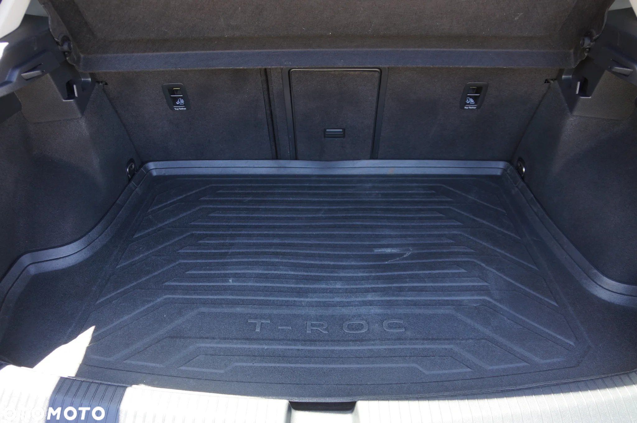 Volkswagen T-Roc 2.0 TDI SCR 4MOTION DSG Style - 30