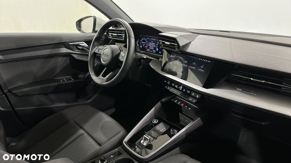 Audi A3 Sportback 35 TFSI S tronic - 15